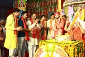 चिरमिरी में राममय हुआ वातावरण, मुख्यमंत्री विष्णु देव साय ने श्रीराम कथा में लिया आशीर्वाद